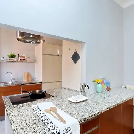 Appartement Altido Austere Elegance