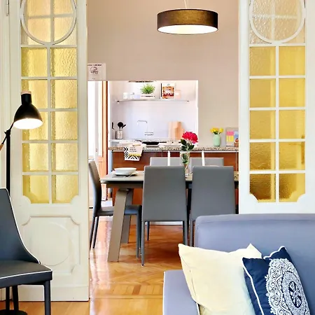 Appartement Altido Austere Elegance *