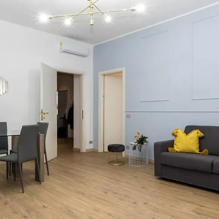 Altido Austere Elegance Apartment Milan