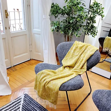 Apartment Altido Austere Elegance Milan