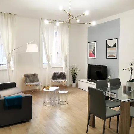 Apartment Altido Austere Elegance Milan