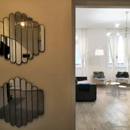 Apartment Altido Austere Elegance Milan