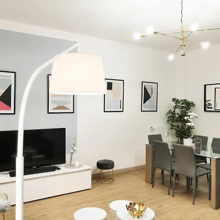 Altido Austere Elegance Apartment *
