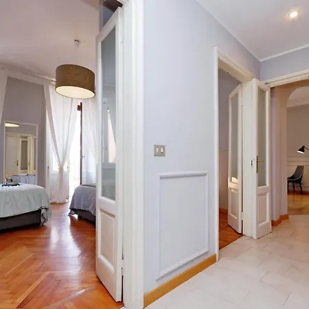 Altido Austere Elegance * מילאנו
